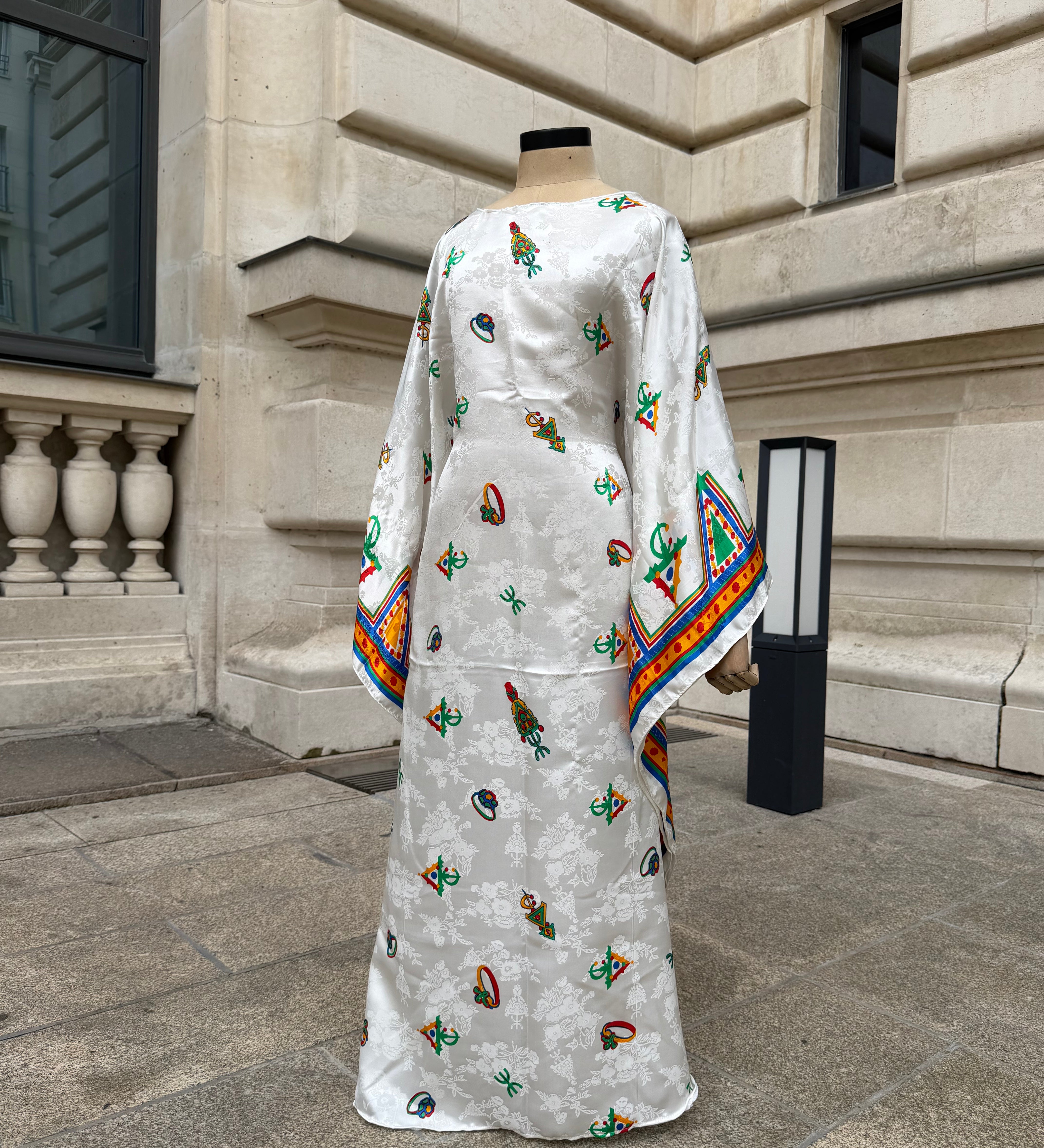 abaya-tasfut-amazigh-satinée-mbashop